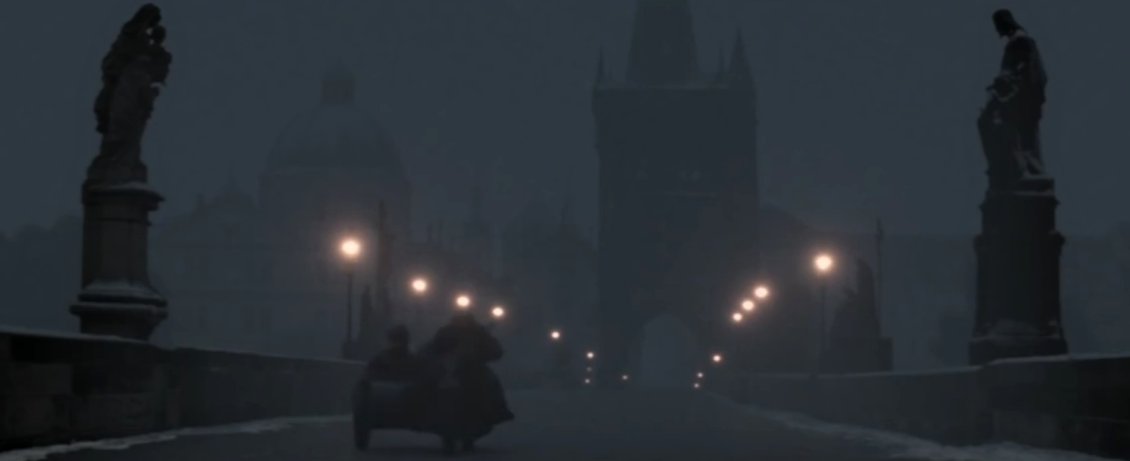 Praha ožívá ve velmi temných časech.